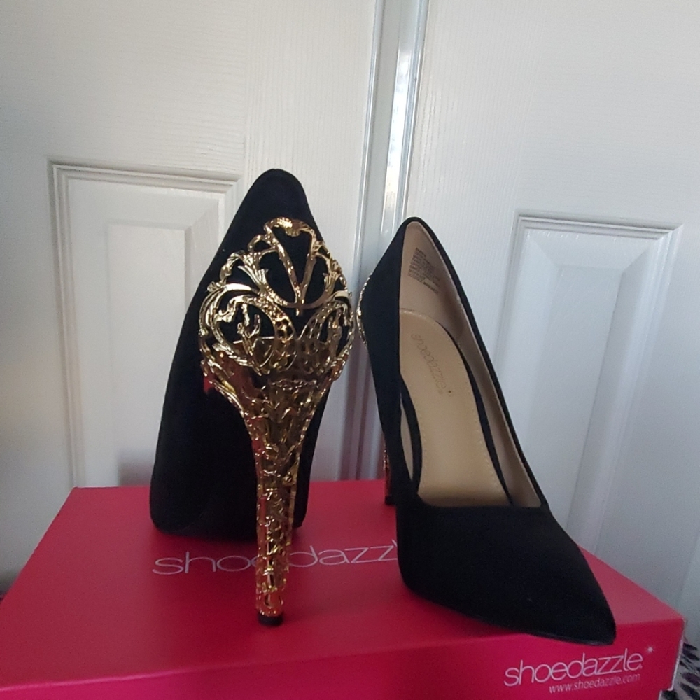 Shoes - Picture 2 of 4